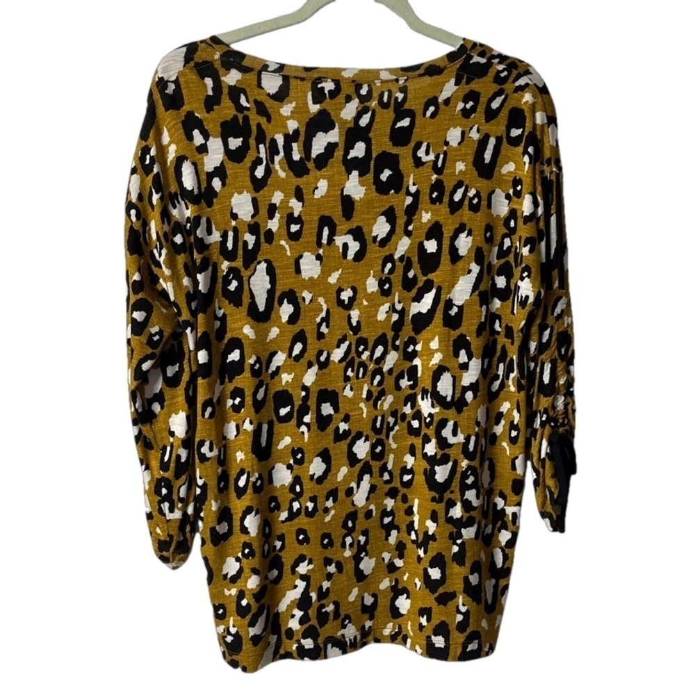 ⭐️ Jones New York patterned 3/4 sleeve top- size small (oversized) - Picture 8 of 8